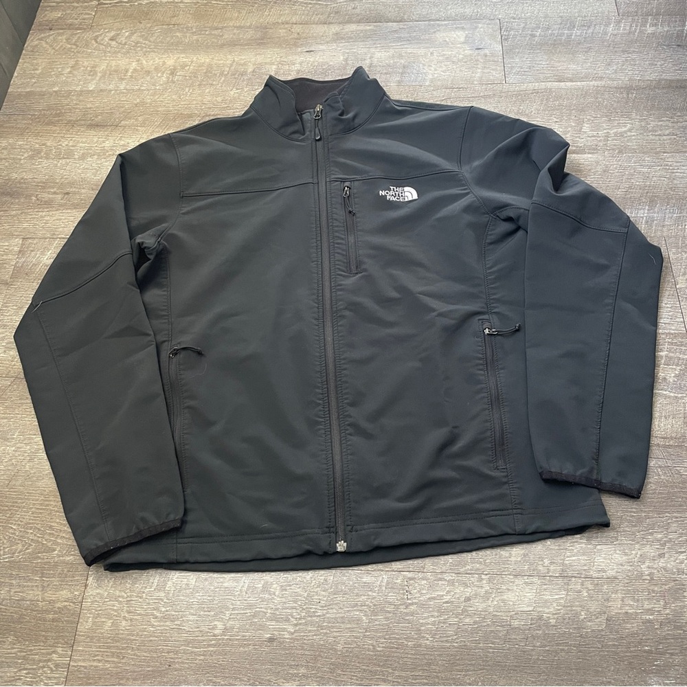 The North Face Men's Charcoal‎ Performance Jacket